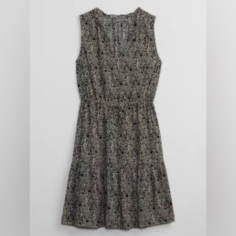 GAP NWT small Monochrome Floral Pattern Dress